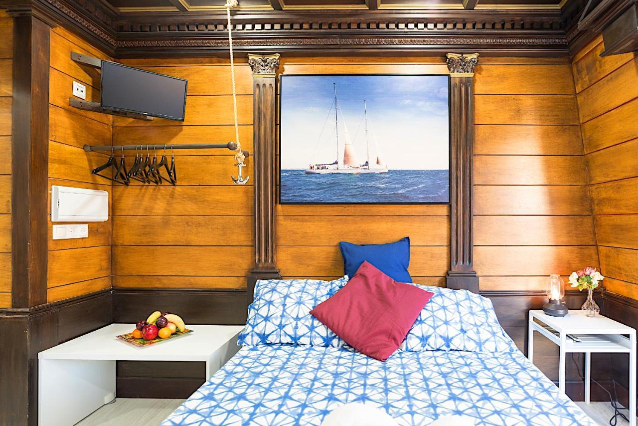 מאלגה Citycenter Pirates Room, Young People Only מראה חיצוני תמונה