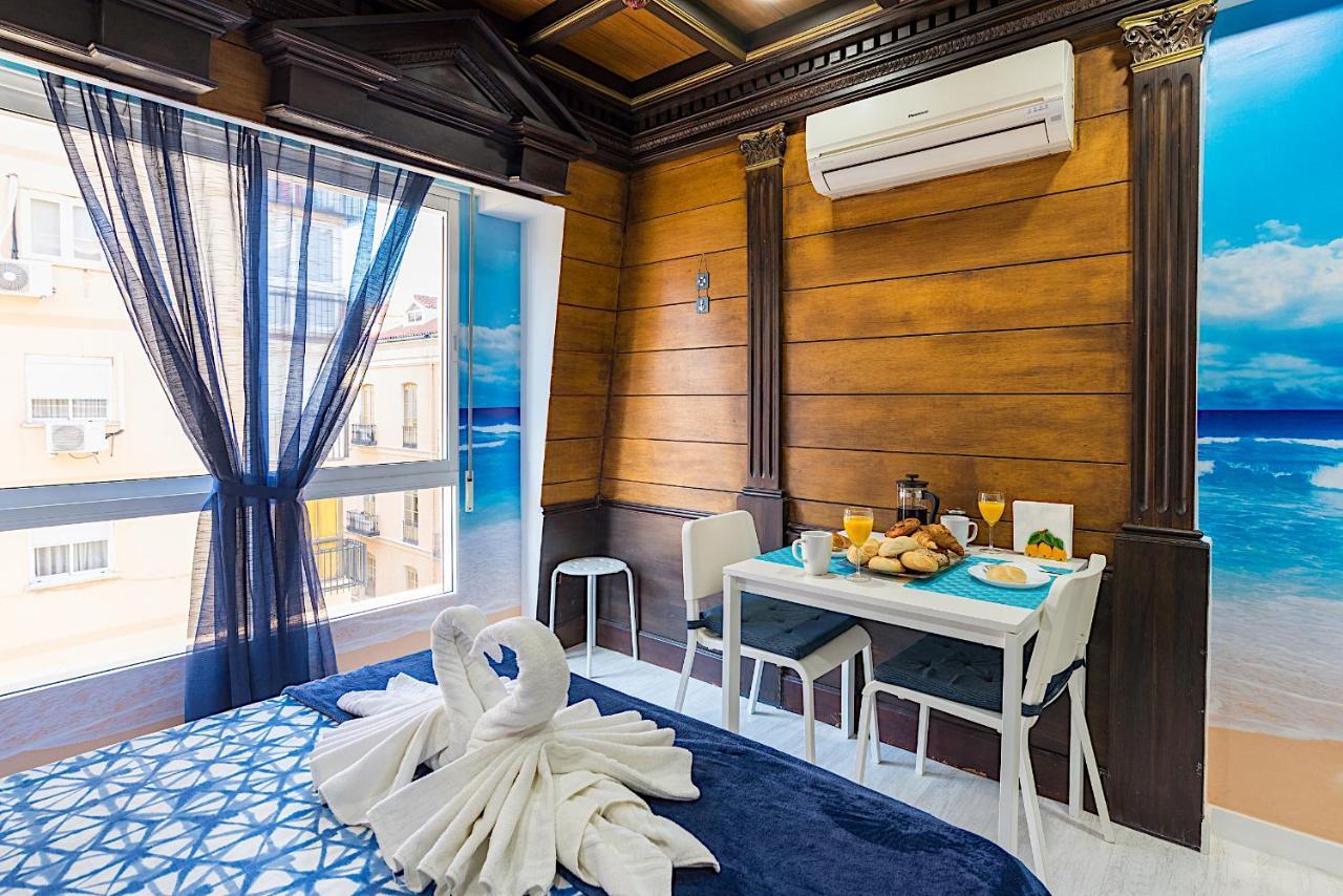 מאלגה Citycenter Pirates Room, Young People Only מראה חיצוני תמונה